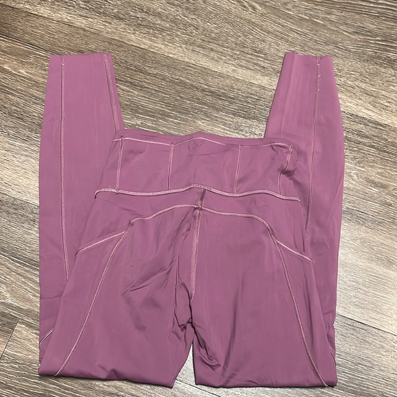 Lululemon leggings - Picture 4 of 6